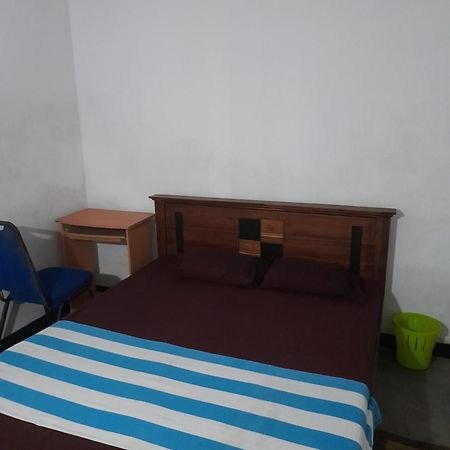 Smart Holiday Inn Ґалле Екстер'єр фото